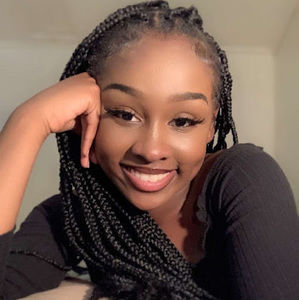 Meet your Posher, Lariyah